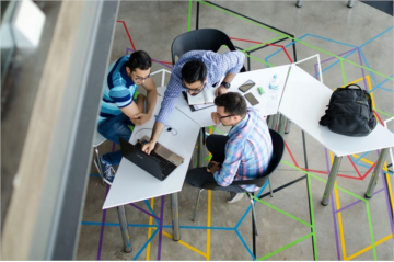 اقدام ویزا کاری در خاک کانادا  چه کسانی می‌توانند از داخل کانادا برای مجوز کار‎ (Work Permit) ‎اقدام ‏کنند؟